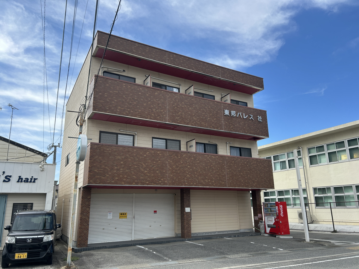 物件番号:1076741545 徒歩10分圏内生活施設充実 全部屋6帖以上で使いやすい間取り