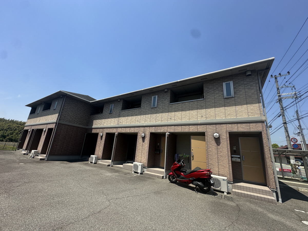 物件番号:1076743202 バルコニー南向きで日当たり良好　徒歩圏内にコンビニ有り　閑静な住宅地です