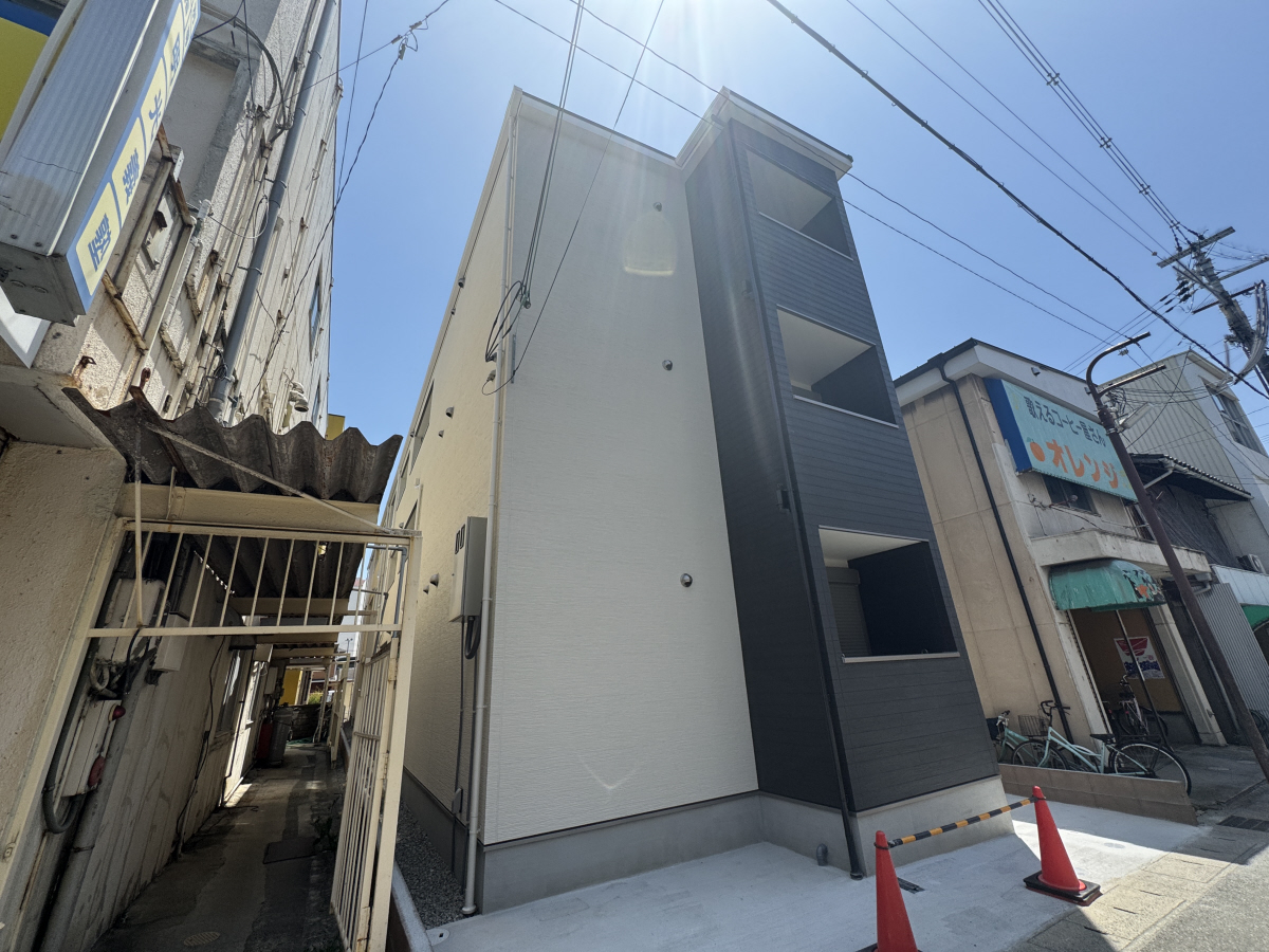 物件番号:1076743517 JR土山駅目の前の新築ハイツ　生活便利な立地　インターネット無料です