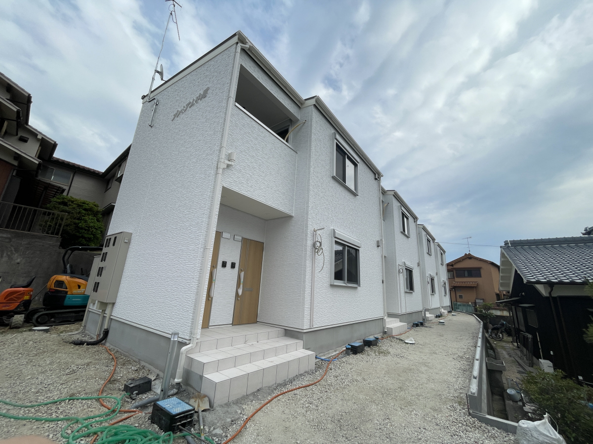 物件番号:1076743579 コスパ◎新築物件☆都市ガス・ネット無料♪敷地内駐車場の台数に限りあり