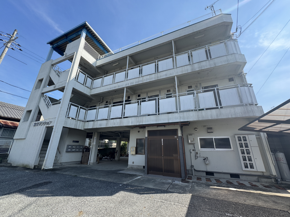 物件番号:1076743813 小野駅まで徒歩圏内　広々77㎡の4DK　人気の縁側付き　駐車場も空有ります