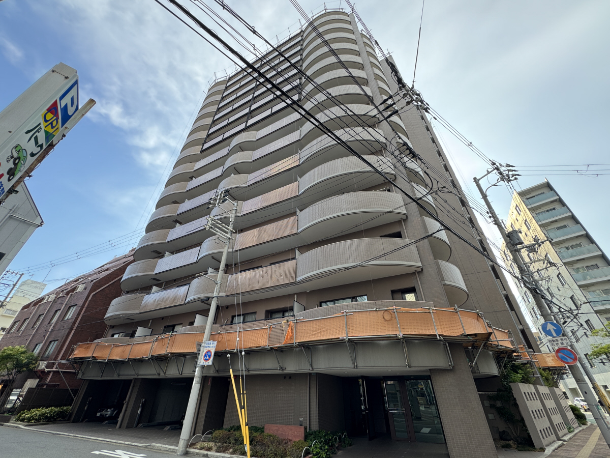 物件番号:1076743946 明石駅まで徒歩4分！角部屋・2面バルコニーで日当り良好♪室内設備も充実！