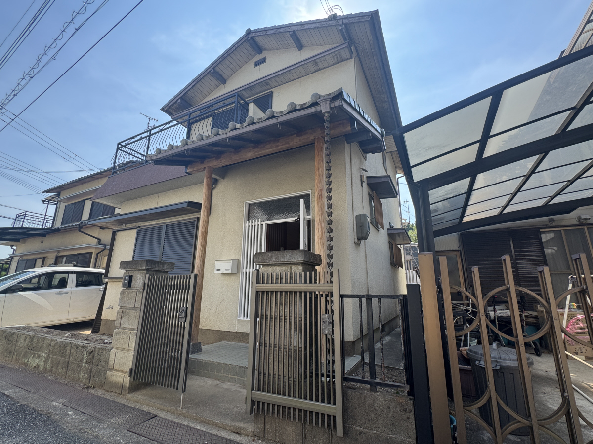 物件番号:1076744243 敷地内駐車場2台分有り　敷金・礼金0円プラン有り　ペット飼育可能