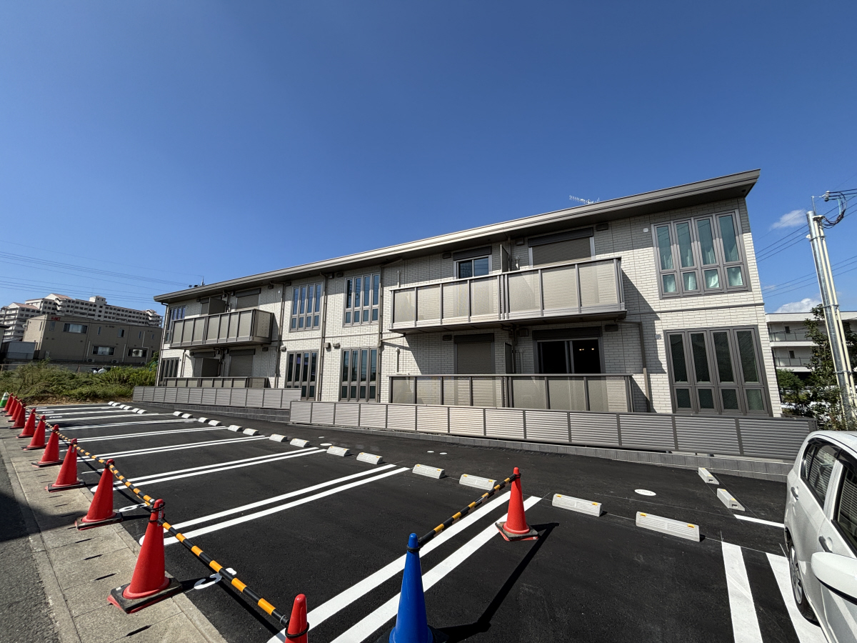 物件番号:1076744296 JR大久保駅まで徒歩圏内　ネット無料の新築ハイツ　敷地内駐車場もあります