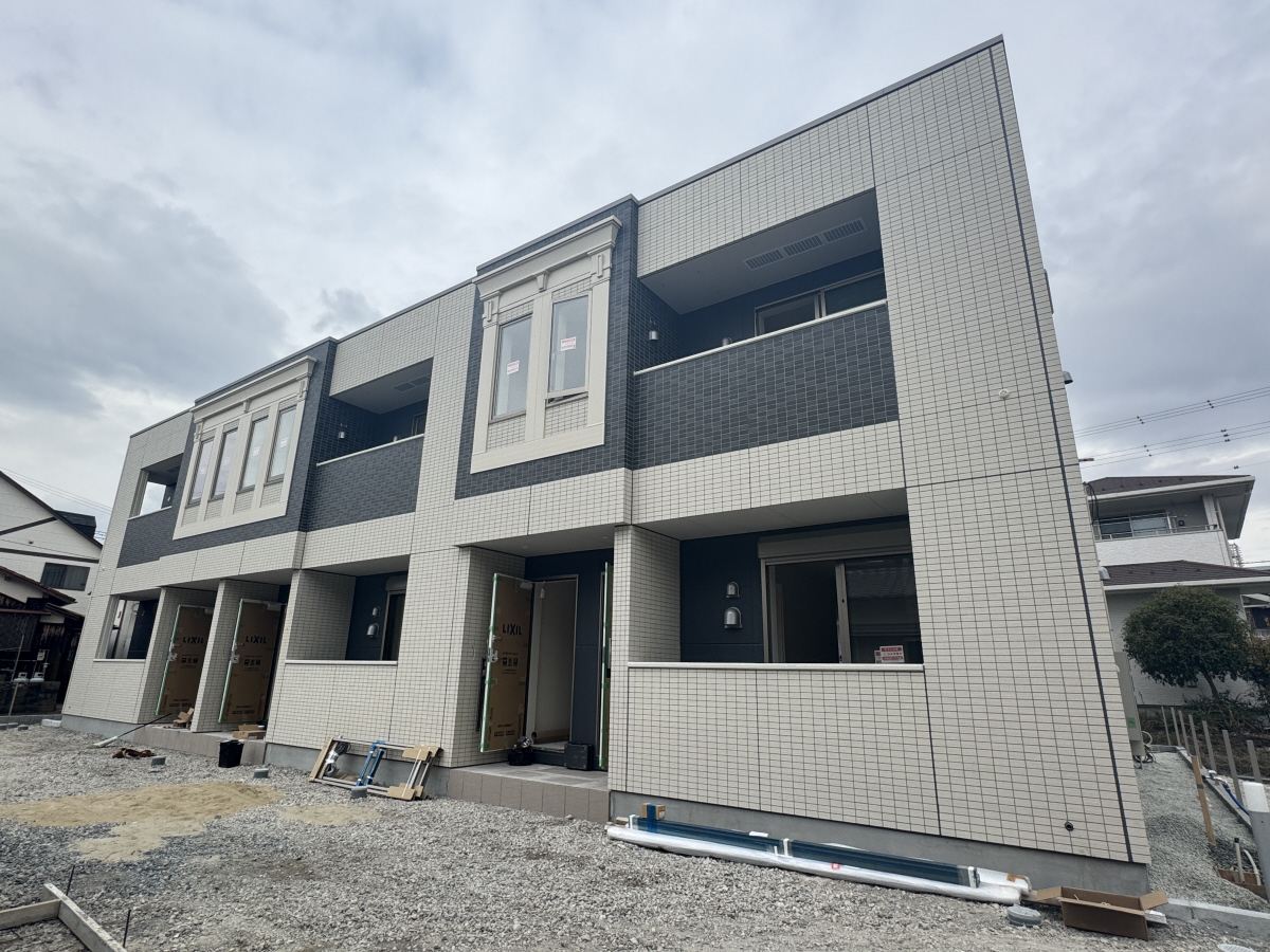 物件番号:1076744534 大手ハウスメーカー施工の新築ハイツ　礼金0円　設備充実・ネットも無料です