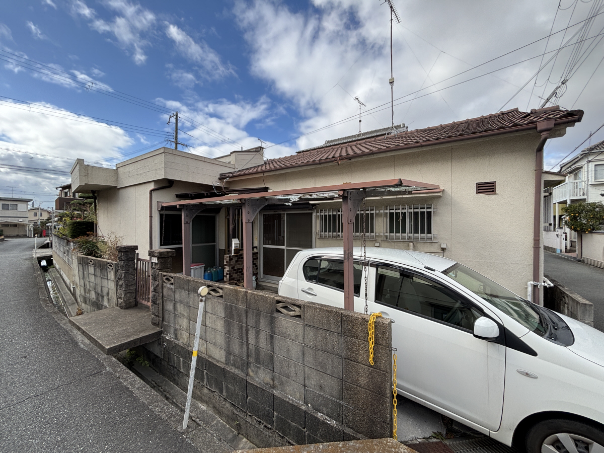 物件番号:1076744825 播磨町駅徒歩圏内　ペット相談可　駐車場代家賃込み　生活便利な立地です