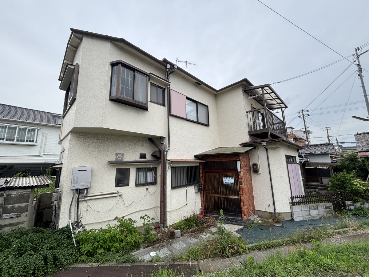 物件番号:1076744977 JR土山駅まで楽々の徒歩圏内 イオン土山店も近く 生活便利な立地です