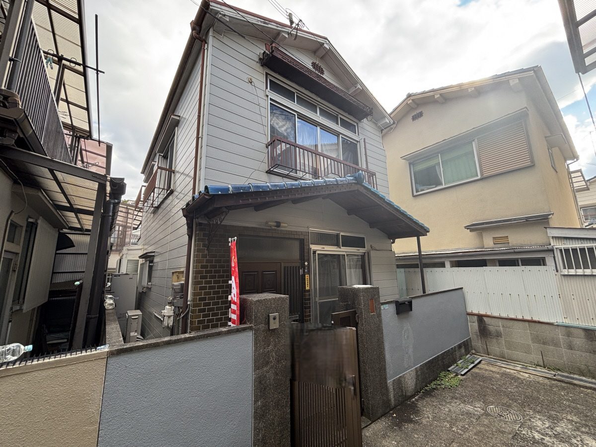 物件番号:1076745022 ペット相談可の戸建賃貸 IHシステムキッチン 閑静な住宅街で日当たり良好