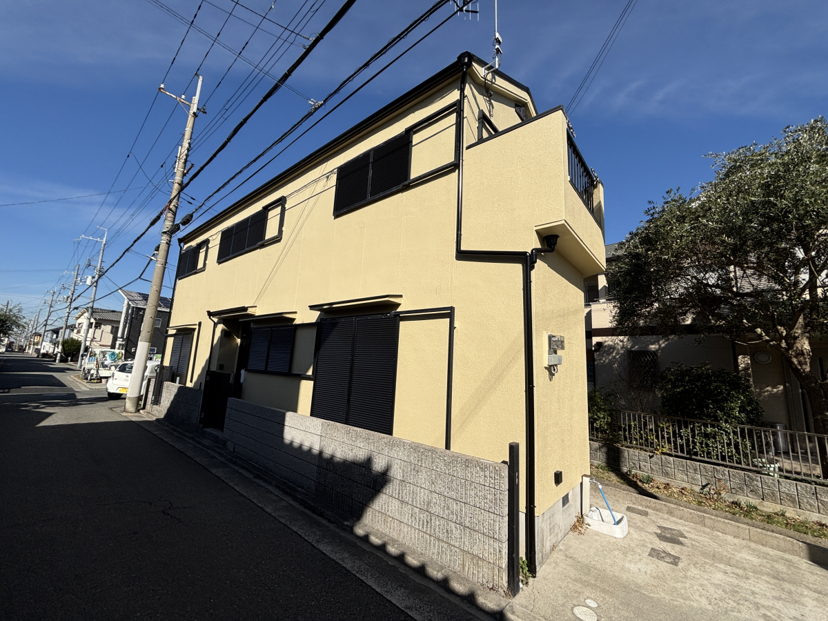 物件番号:1076745227 江井ヶ島海岸まで徒歩3分　設備充実の一戸建　駐車場１台込みの賃料です