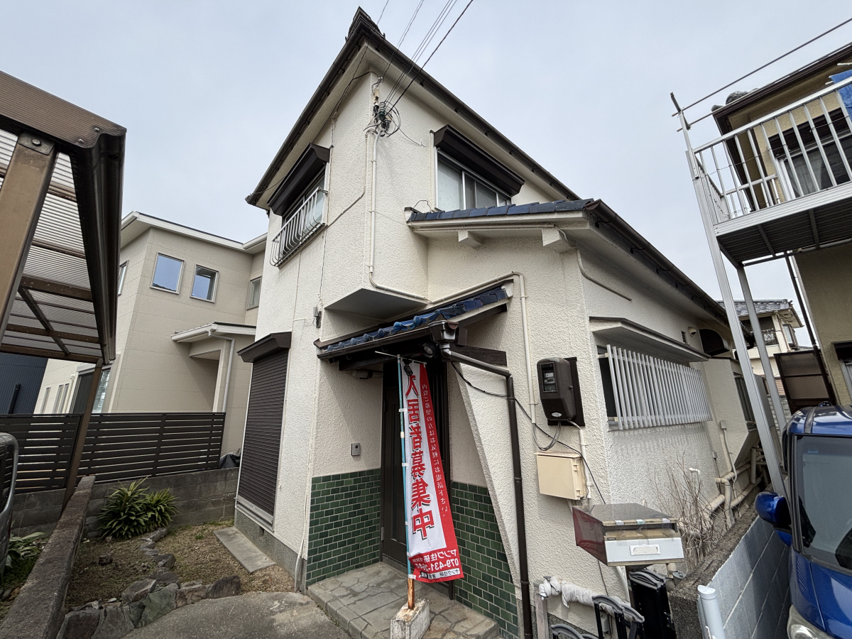 物件番号:1076745606 JR大久保駅まで徒歩圏内 生活便利な立地 駐車場1台込みの賃料です