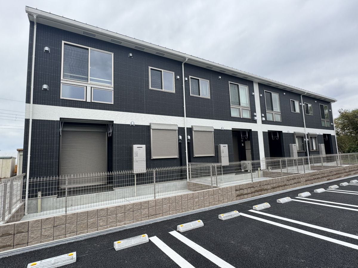 物件番号:1076745639 大手ハウスメーカー施工の新築ハイツ　設備充実　インターネットも無料です