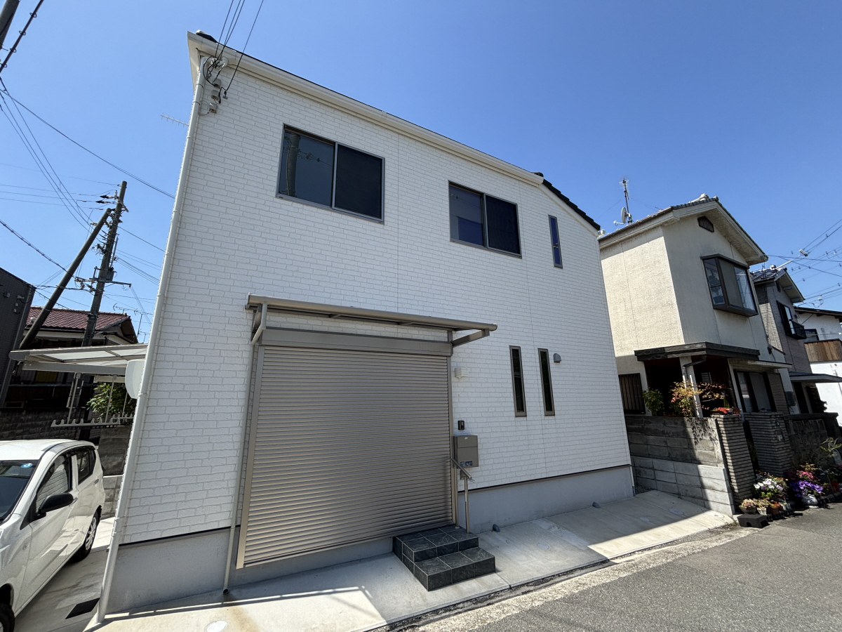 物件番号:1076745769 築浅の店舗付き住宅　システムキッチン・電動シャッター　経済的な都市ガスです