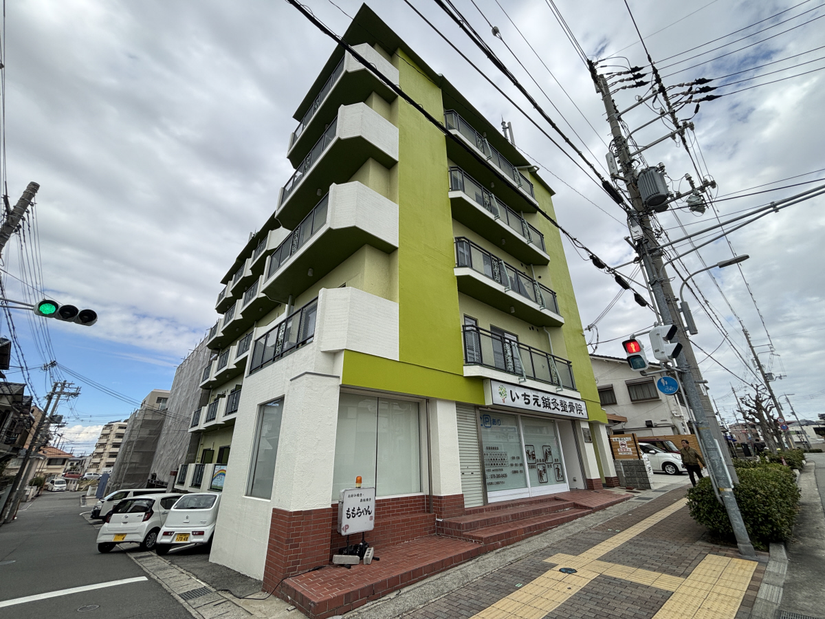 物件番号:1076745821 RCマンション システムキッチン 南向き日当たり良好 JR魚住駅まで徒歩3分です