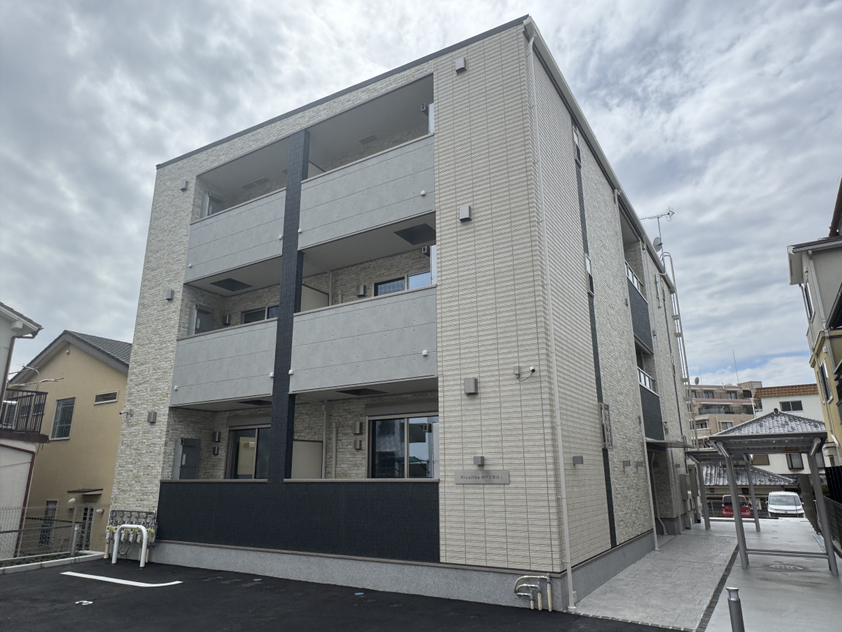 物件番号:1076745868 大手ハウスメーカー施工の新築ハイツ　ネット無料　敷地内駐車場空きあります