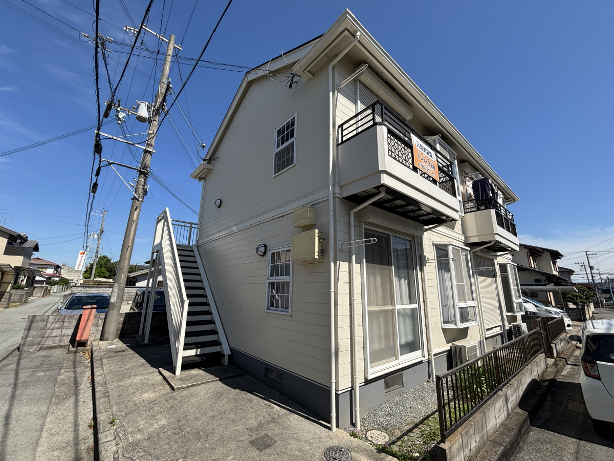 物件番号:1076745902 全戸角部屋で日当たり良好　近隣にスーパー・コンビニ・飲食店など生活便利