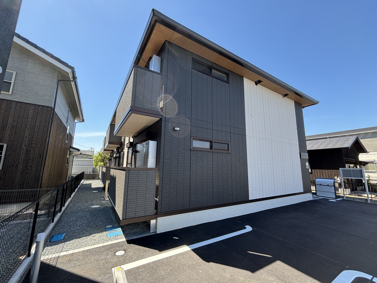 物件番号:1076745958 人気のペットと住める新築ハイツ　充実設備　安心のホームセキュリティ付きです