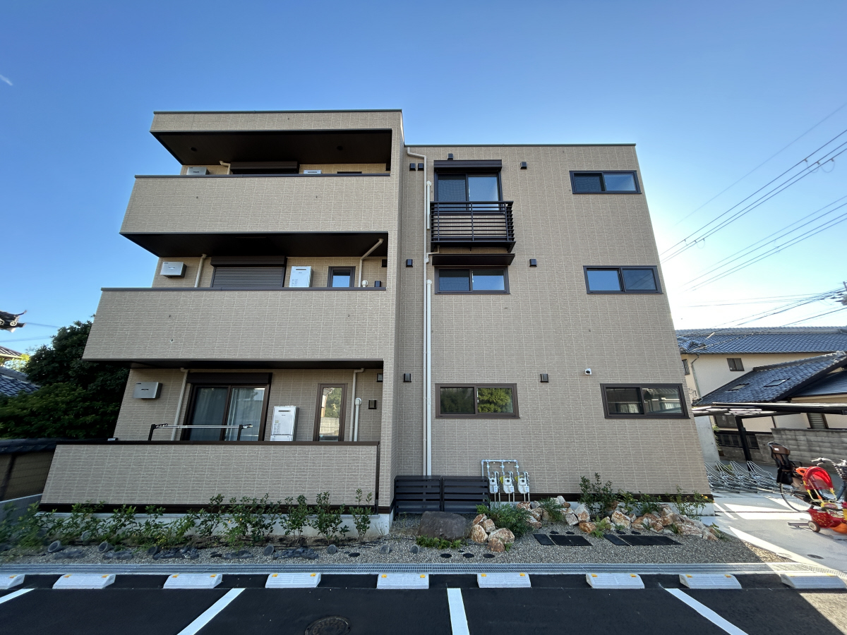物件番号:1076746047 セキュリティにも配慮した設備充実の新築ハイツ　都市ガス　インターネット無料です