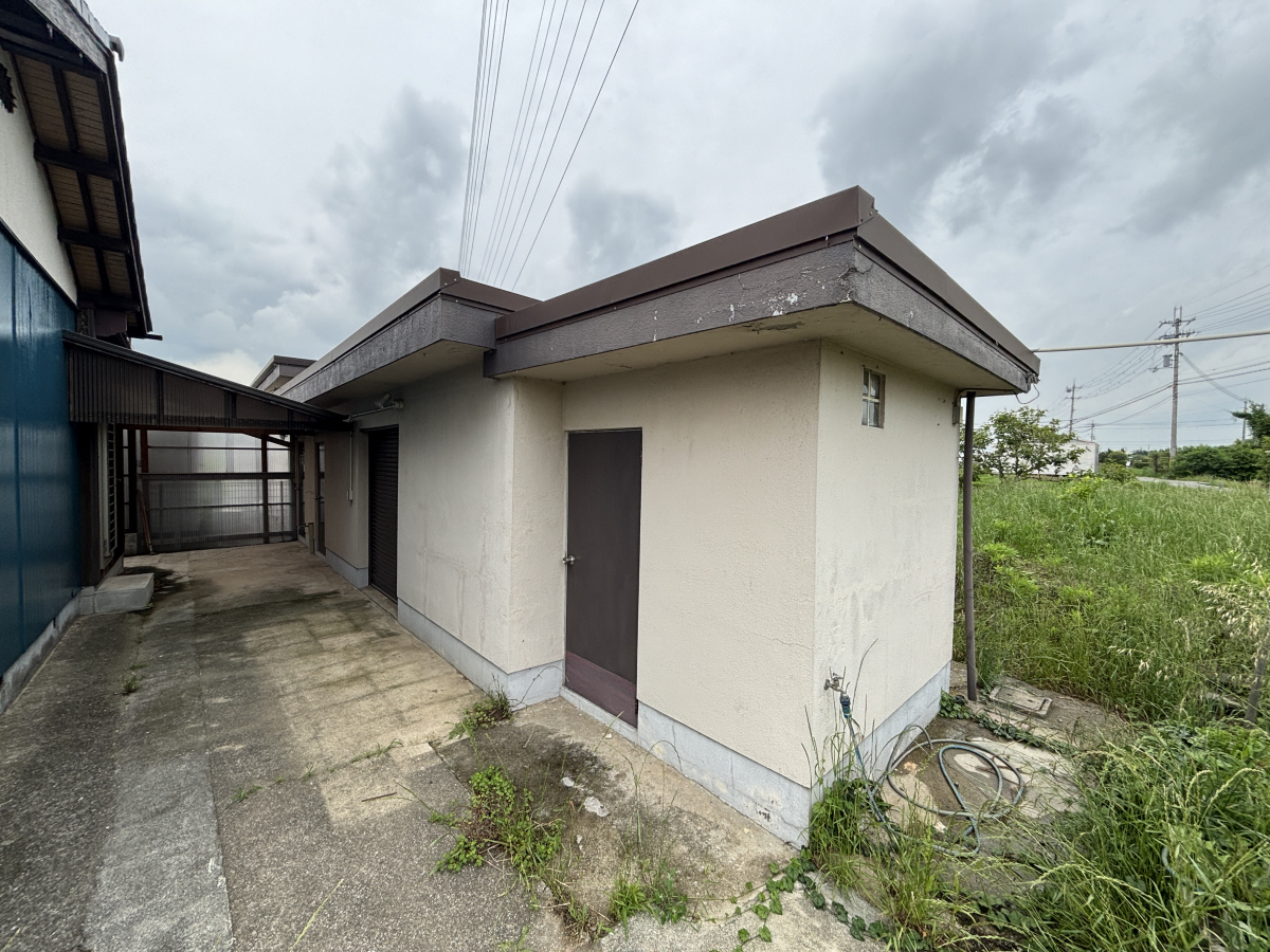 物件番号:1076746073 人気の平屋戸建て Pも有り 家庭菜園付き のどかな環境で日当りも良好です