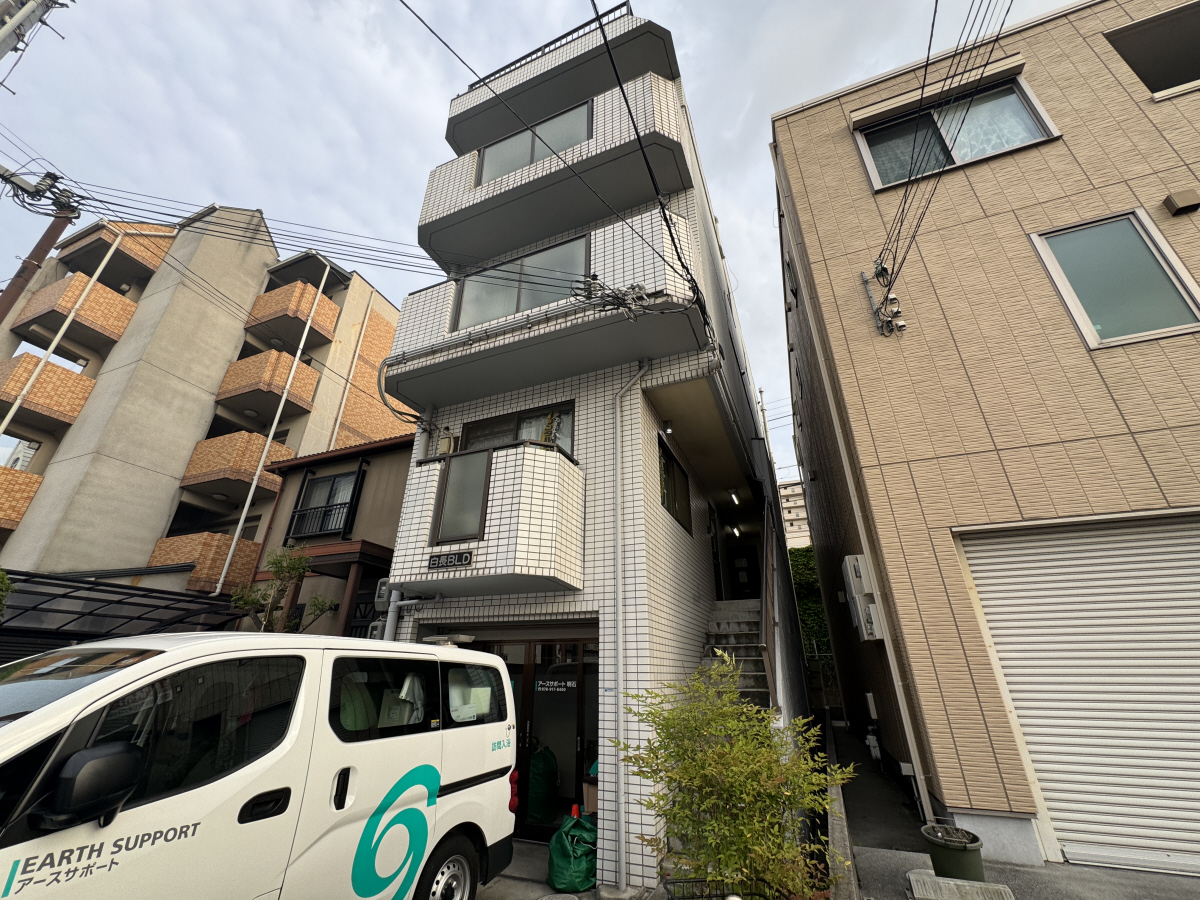 物件番号:1076746158 明石駅！コンビニ！スーパー！全て徒歩圏のバツグンの立地☆ルーフバルコ付