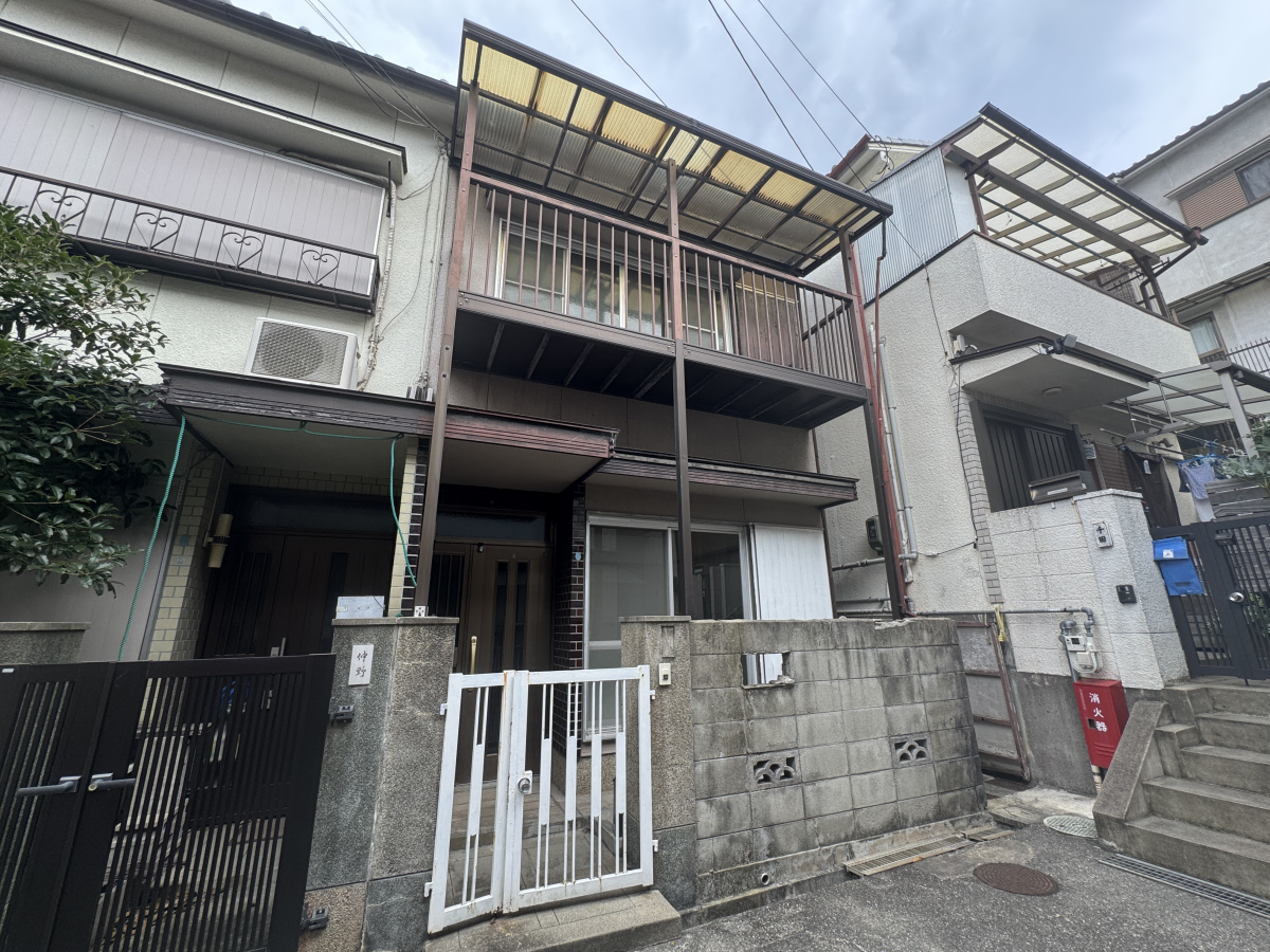 物件番号:1076746196 敷金・礼金0円キャンペーン　静かな住宅地　近隣に月極駐車場あります