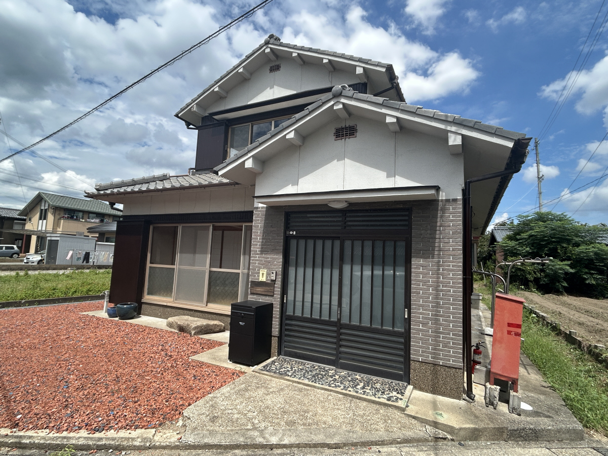 物件番号:1076746677 敷金礼金なし 南向きで日当たり良好 駐輪場2台分が無料です!