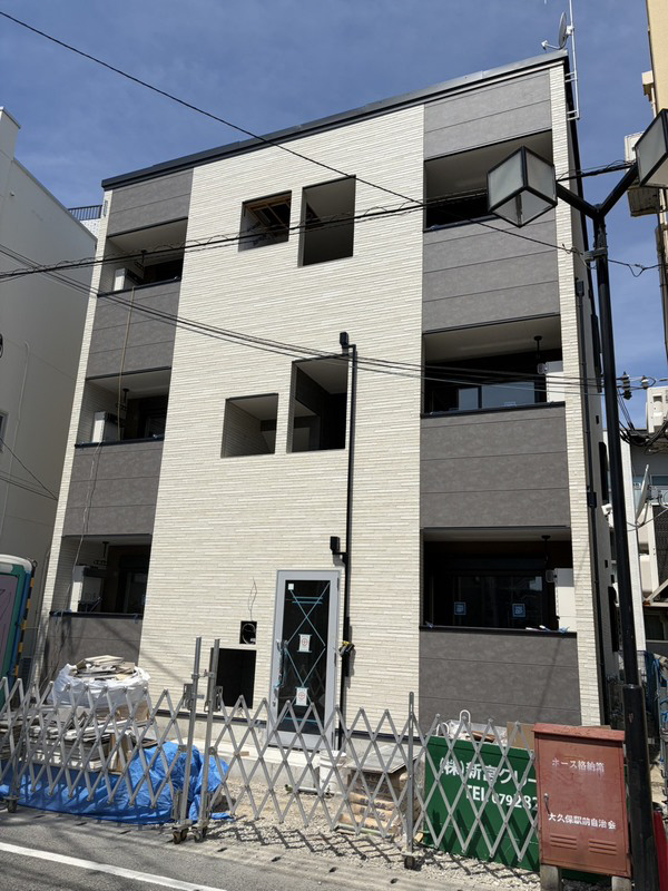 物件番号:1076746508 大久保駅徒歩4分の新築物件　生活便利　全室角部屋　人気カウンターキッチン