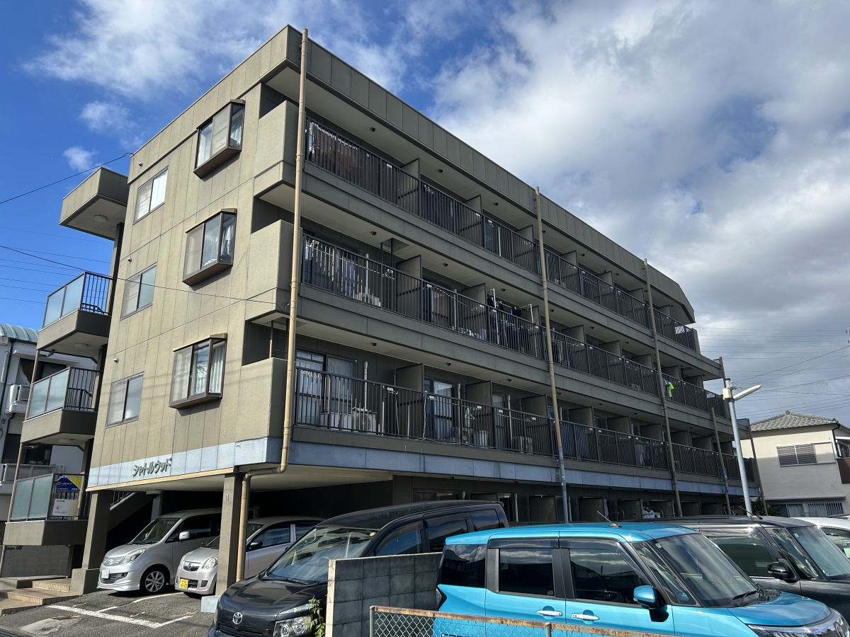 物件番号:1076736917 敷金・礼金0円キャンペーン インターネット無料 敷地内駐車場空有ります