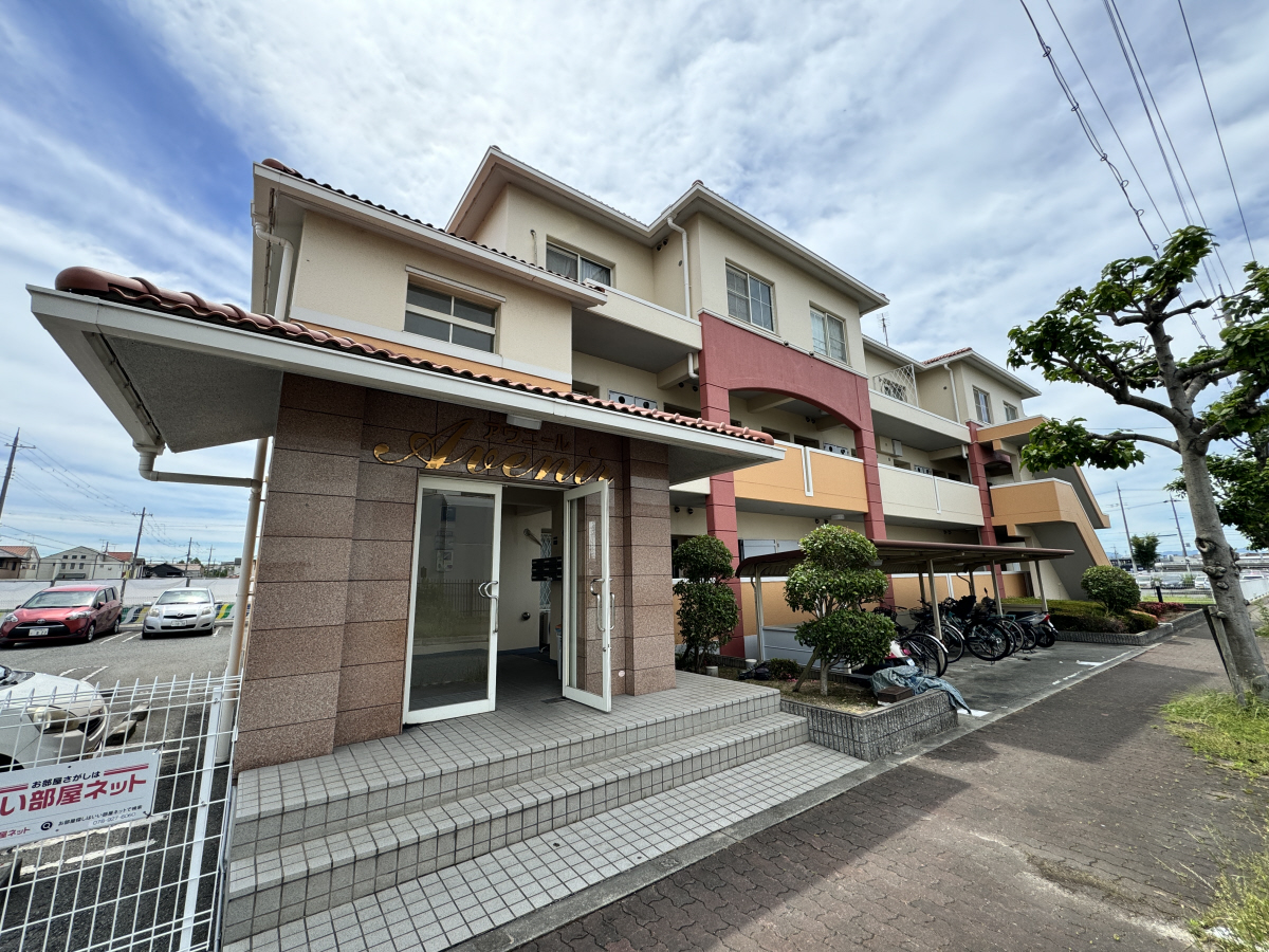 物件番号:1076727379 角部屋で日当たり良好　人気の丸塚ニュータウン　設備充実のRCマンション