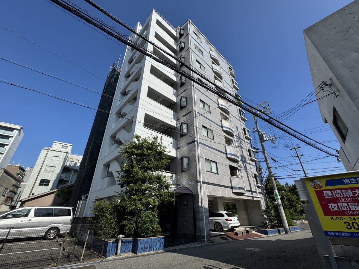 物件番号:1076732944 JR明石駅まで徒歩圏内　全居室エアコン付き　全戸南向きで日当り良好です