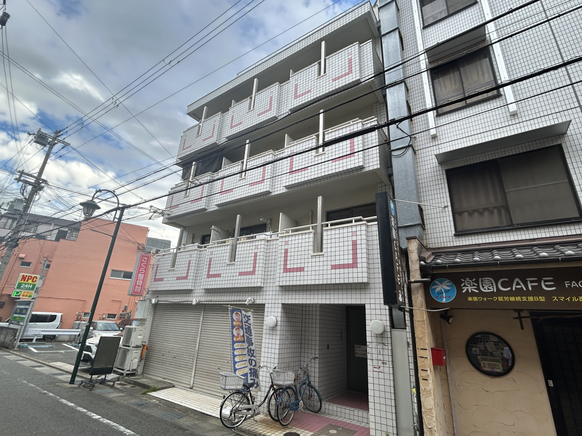 物件番号:1076743450 JR西明石駅徒歩2分 オートロック完備のマンション 生活便利な立地です