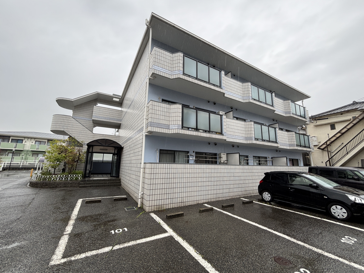 物件番号:1076745110 キッチン・洗面台新品に入替済み　駐車場１台込の賃料　コンビニ近くです