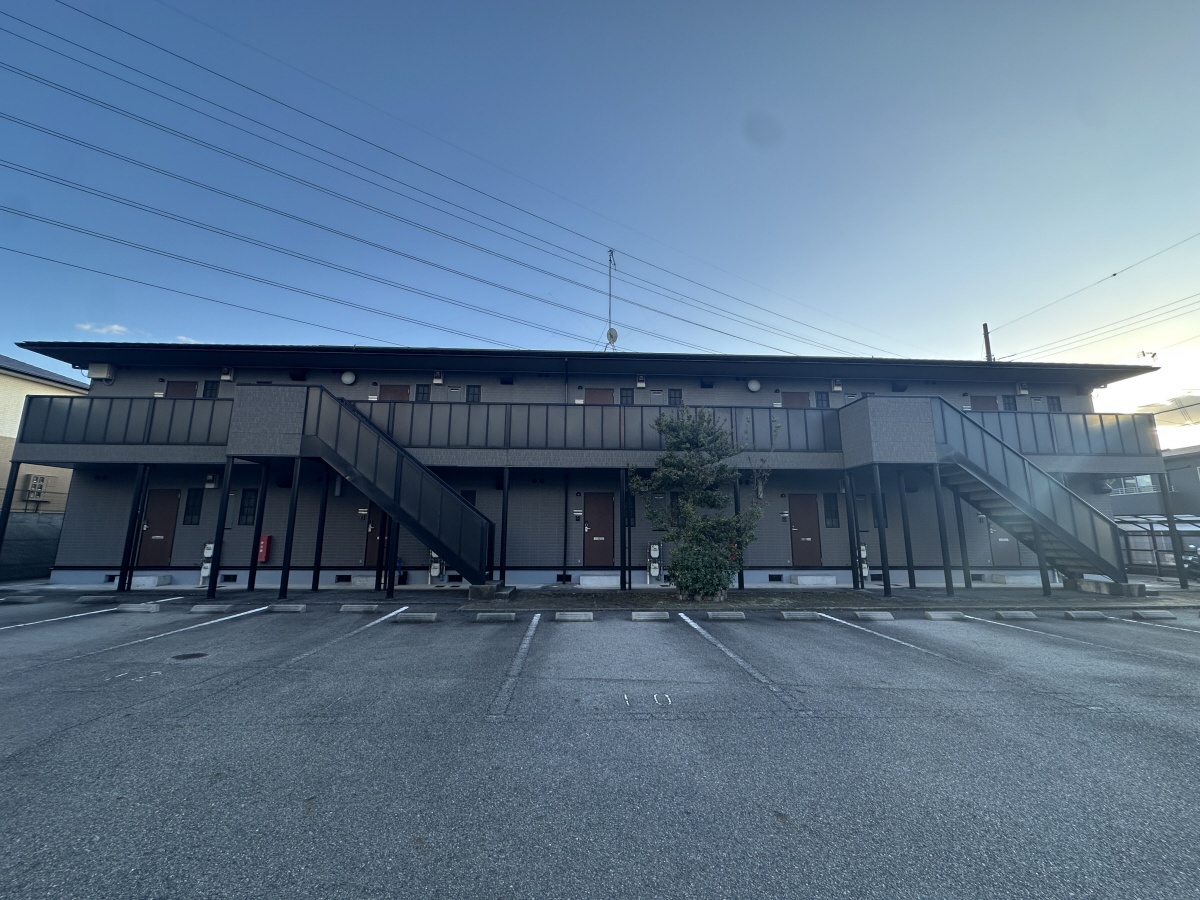 物件番号:1076728152 大手ハウスメーカー施工のハイツ 駐車場1台込の賃料 周辺環境良好です