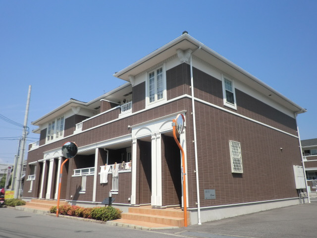 物件番号:1076742574 大手ハウスメーカー施工　エアコンなどの設備充実　　敷地内駐車場完備