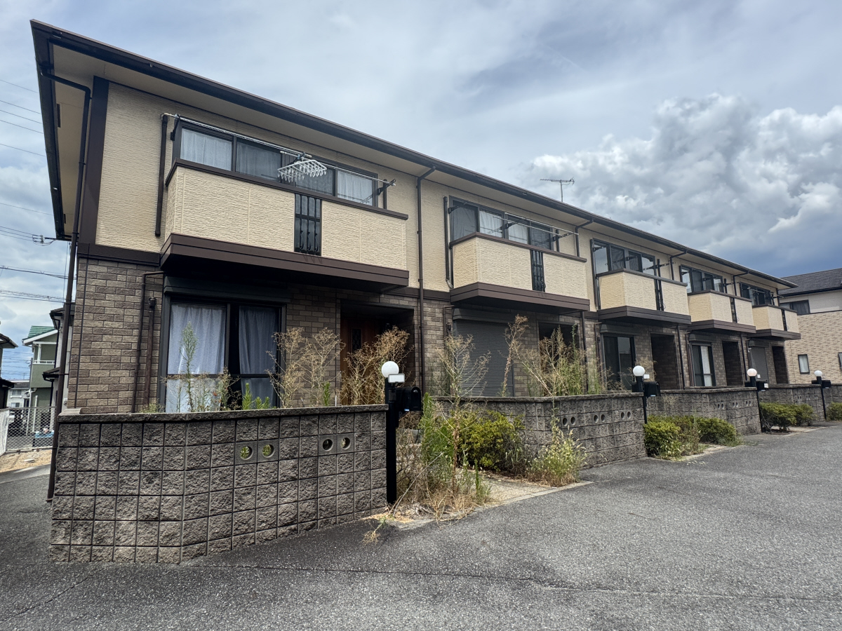 物件番号:1076707822 人気のメゾネットタイプ 住宅設備充実 日当り良好 駐車場2台込みの賃料