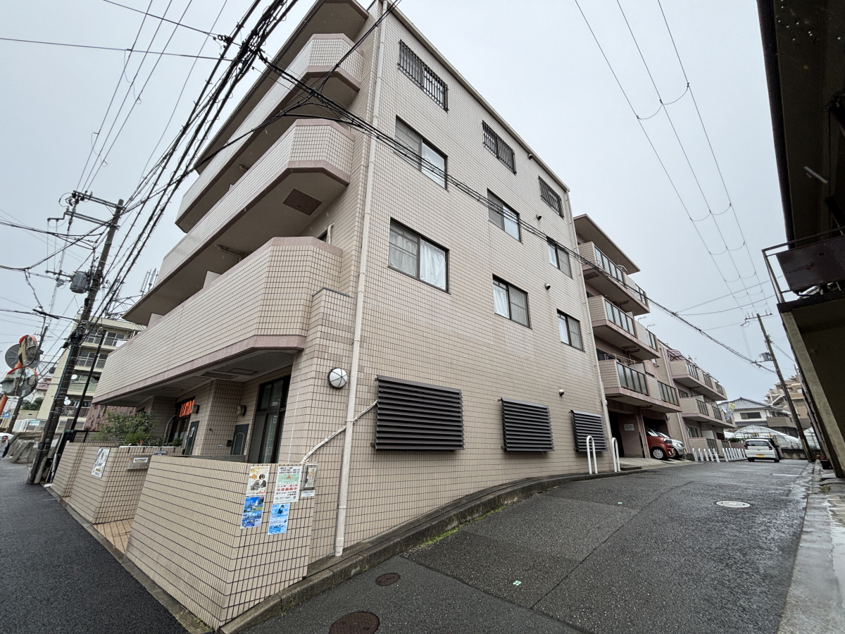 物件番号:1076744767 ペット(猫も)飼育可 インターネット無料Wi-Fi 角部屋で日当り良好です