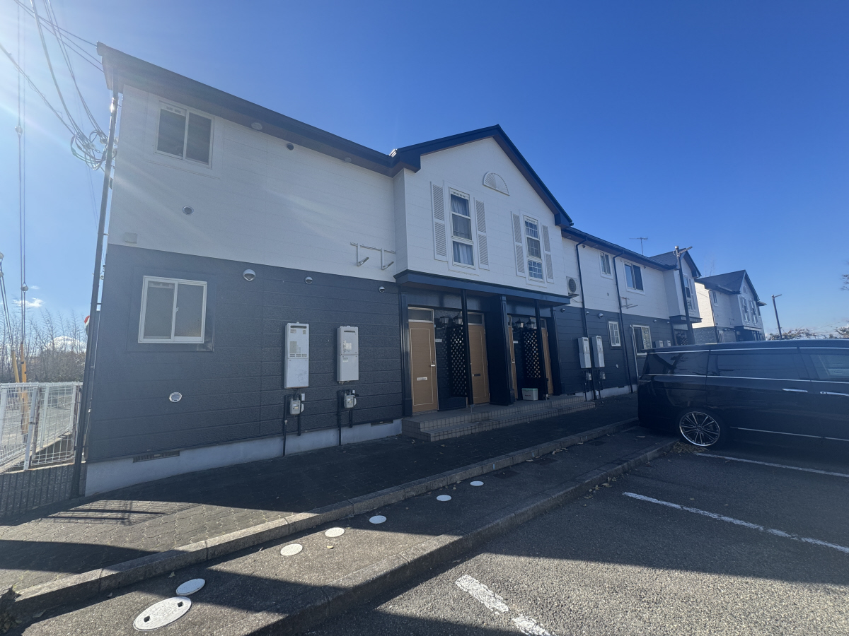 物件番号:1076744914 近場にインター&生活施設多数有り 静かな住宅地 角部屋で日当りも良好