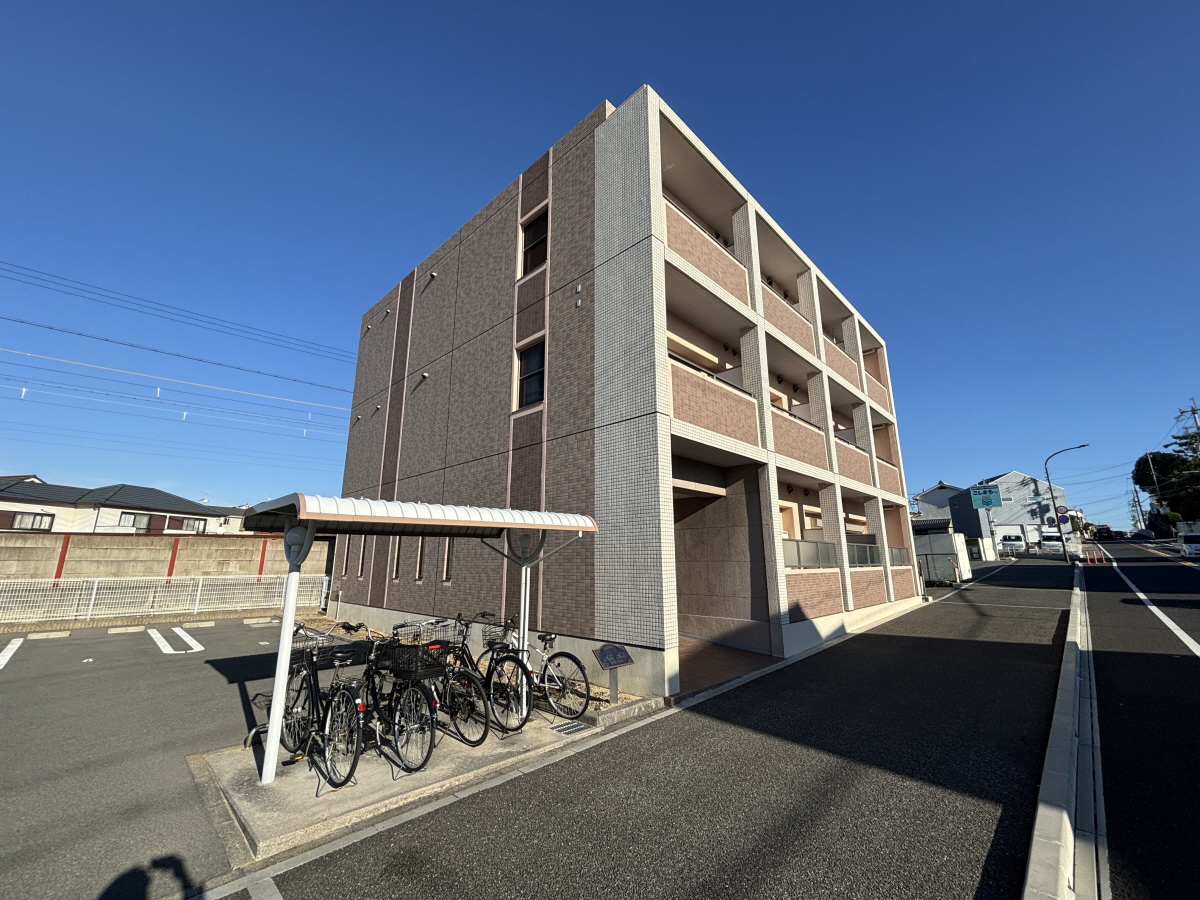 物件番号:1076726609 大手ハウスメーカー施工のRCマンション　設備充実　角部屋で日当り良好です