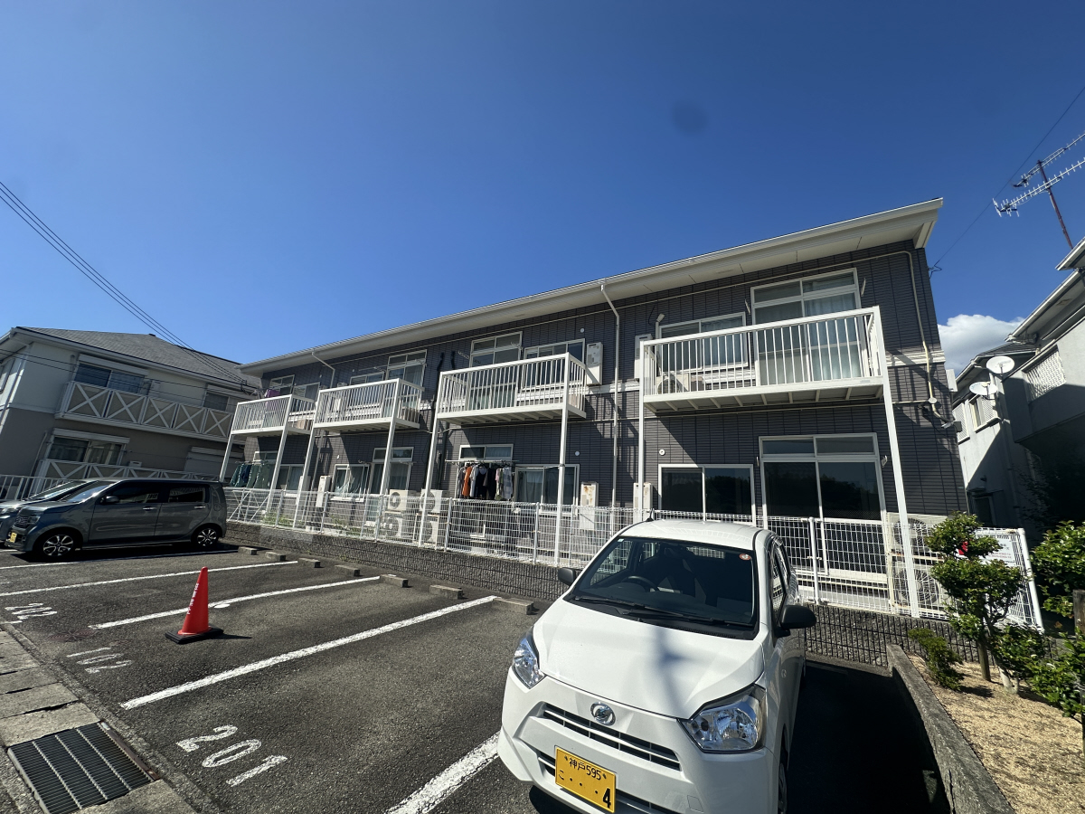 物件番号:1076743979 オール洋間に改装　エアコン付き　閑静な住宅街で環境日当たり共に良好です