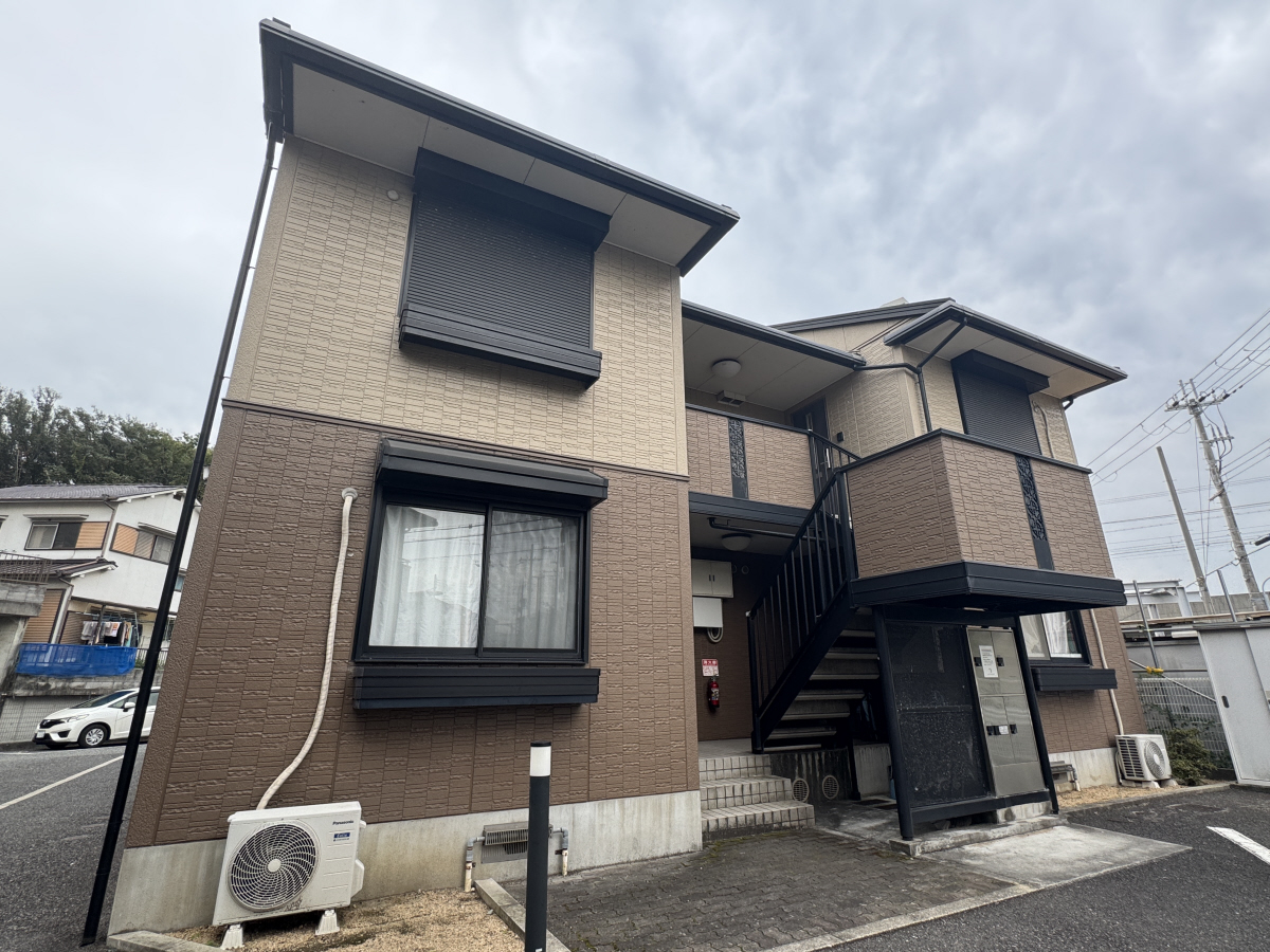 物件番号:1076732374 設備充実インターネット無料 駐車場1台込の賃料 宅配BOX付き キッチン新調