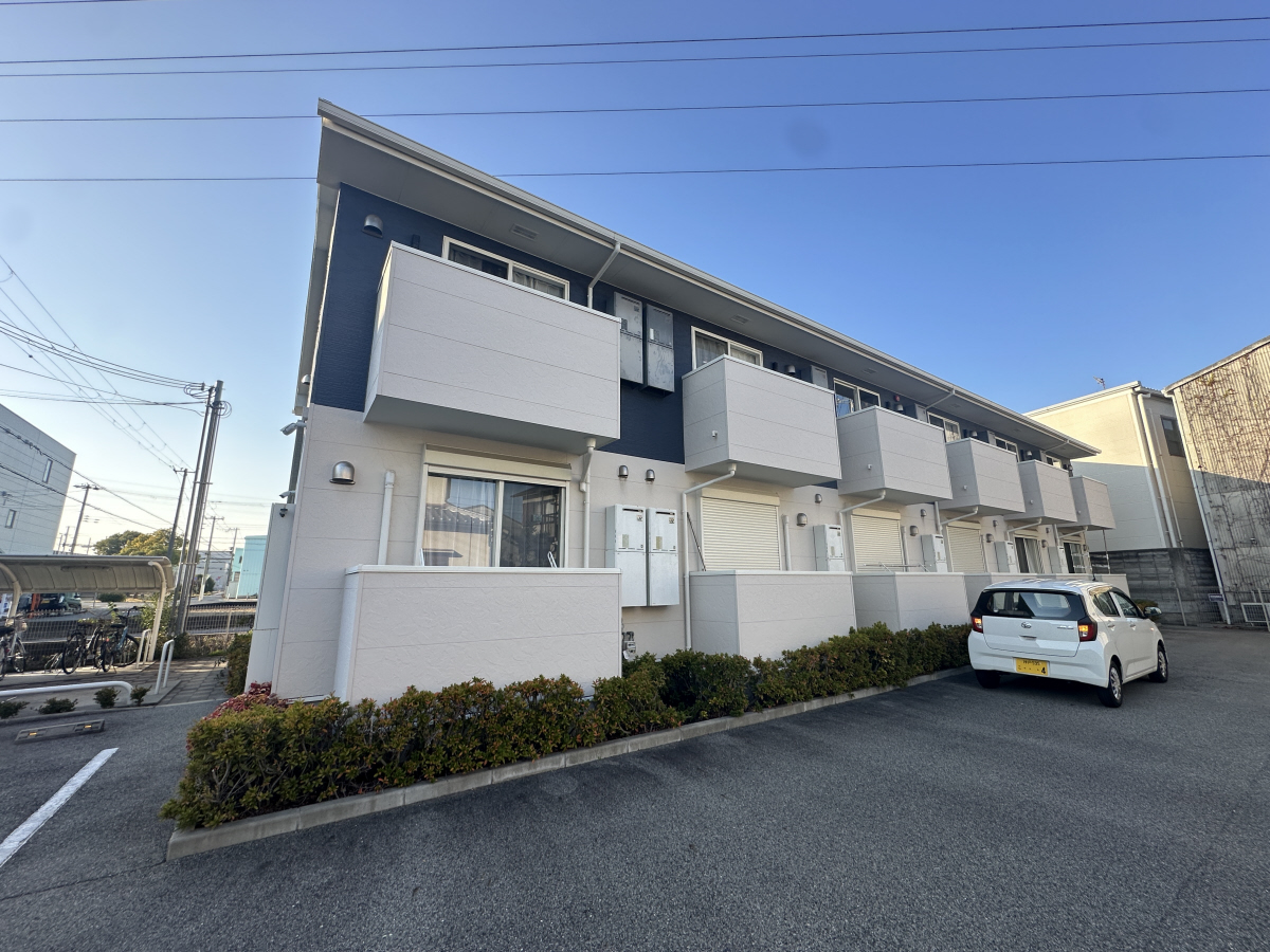 物件番号:1076727175 大手ハウスメーカー施工 エアコン等の設備充実 スーパー徒歩圏内で生活便利