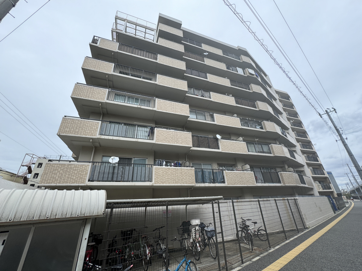 物件番号:1076743846 敷地内の駐車場空有り　システムキッチン　日当り良好です