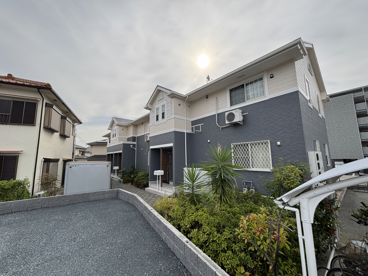 物件番号:1076709725 敷金・礼金0円キャンペーン　敷地内駐車場有り　浴室乾燥付きで雨の日も安心