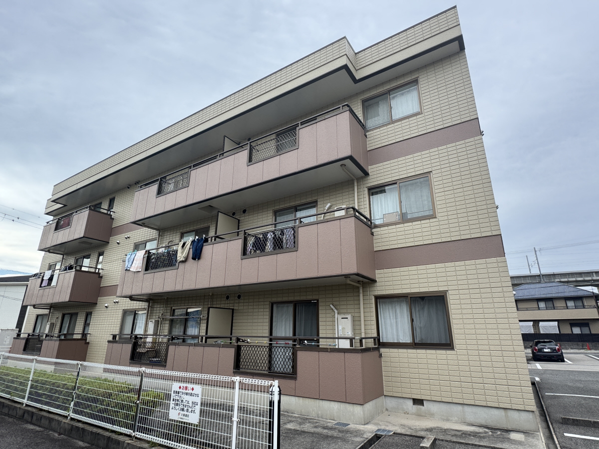 物件番号:1076726923 山陽藤江駅まで徒歩圏内 3DK→2LDKに大改装 角部屋で日当たり良好