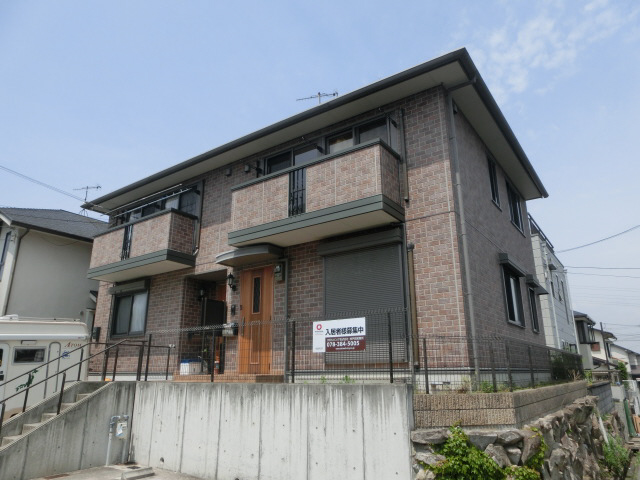 物件番号:1076710505 駐車場１台無料　広々メゾネットタイプ　ネット使用料無料　室内設備も充実です