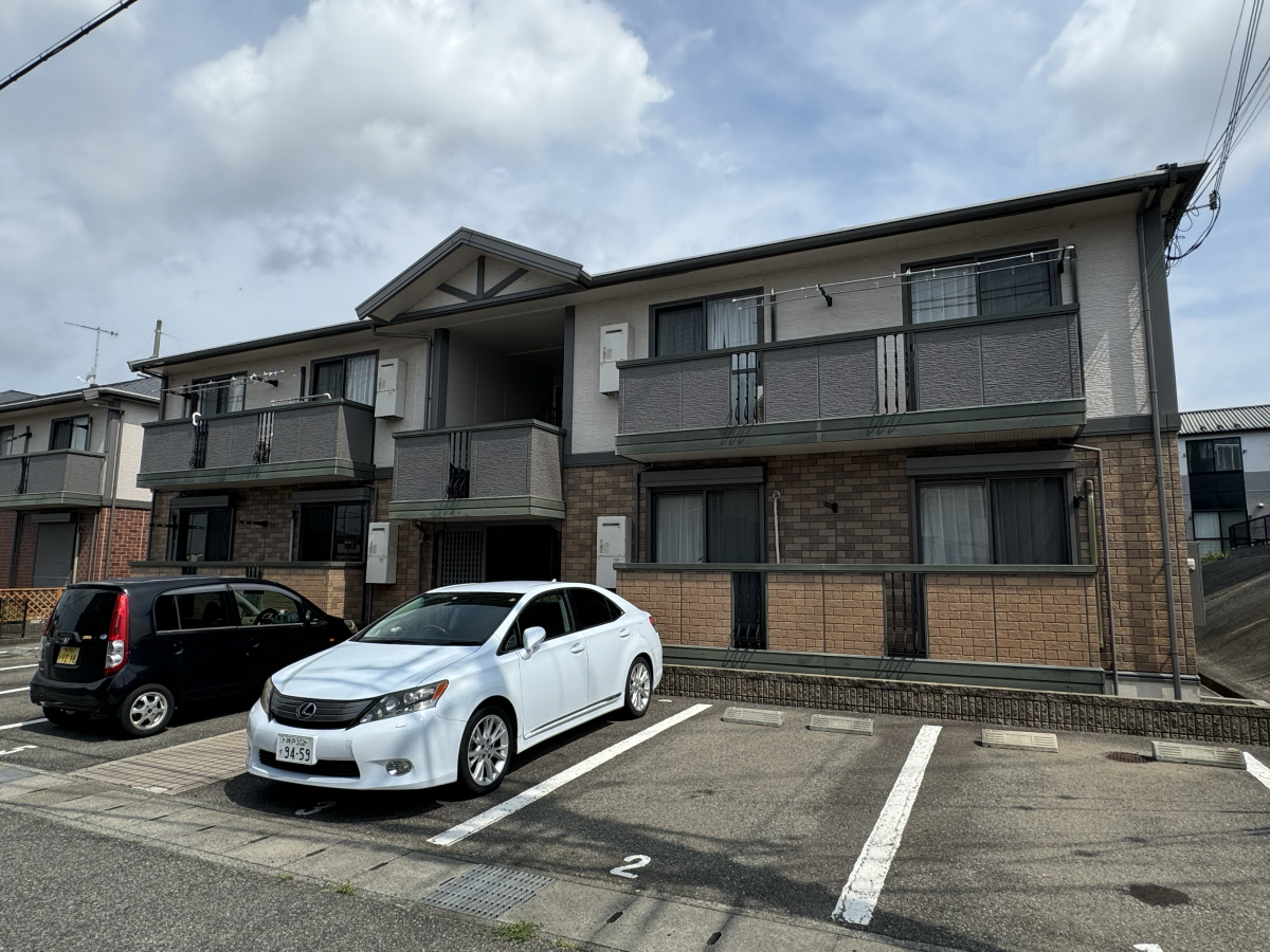 物件番号:1076722055 大手ハウスメーカー施工　インターネット無料　都市ガスで経済的　エアコン付き