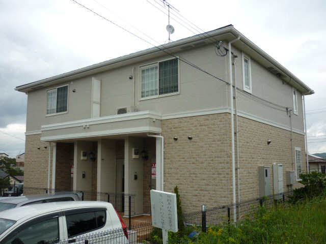 物件番号:1076712985 大手ハウスメーカー施工のハイツ 設備充実 全戸角部屋で日当り良好です