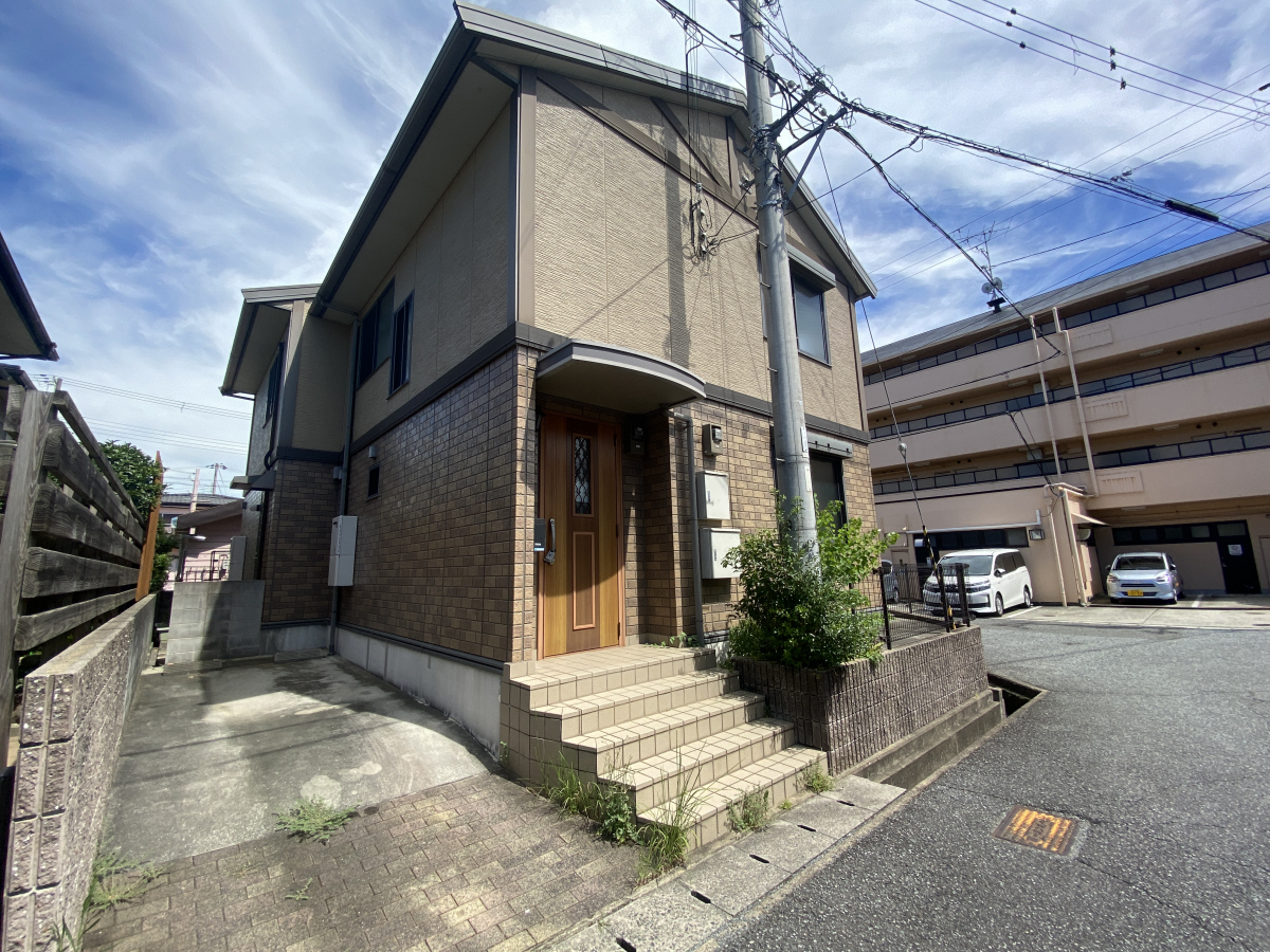 物件番号:1076713254 人気のメゾネットタイプ　設備充実　駐車場１台込の賃料　広々一坪風呂