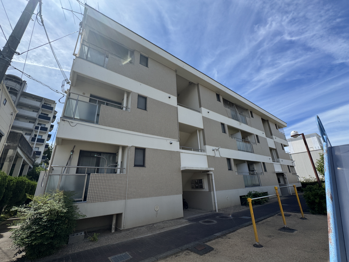物件番号:1076714478 敷金･礼金０円キャンペーン　システムキッチン導入済　コンビニも近くで便利です