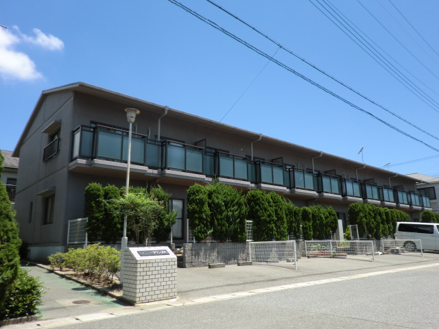 物件番号:1076713939 人気のメゾネットタイプ　閑静な住宅街　駐車場2台込の賃料です