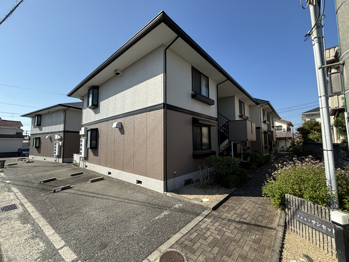 物件番号:1076714496 敷金・礼金0円キャンペーン 閑静な住宅街 敷地内駐車場完備です